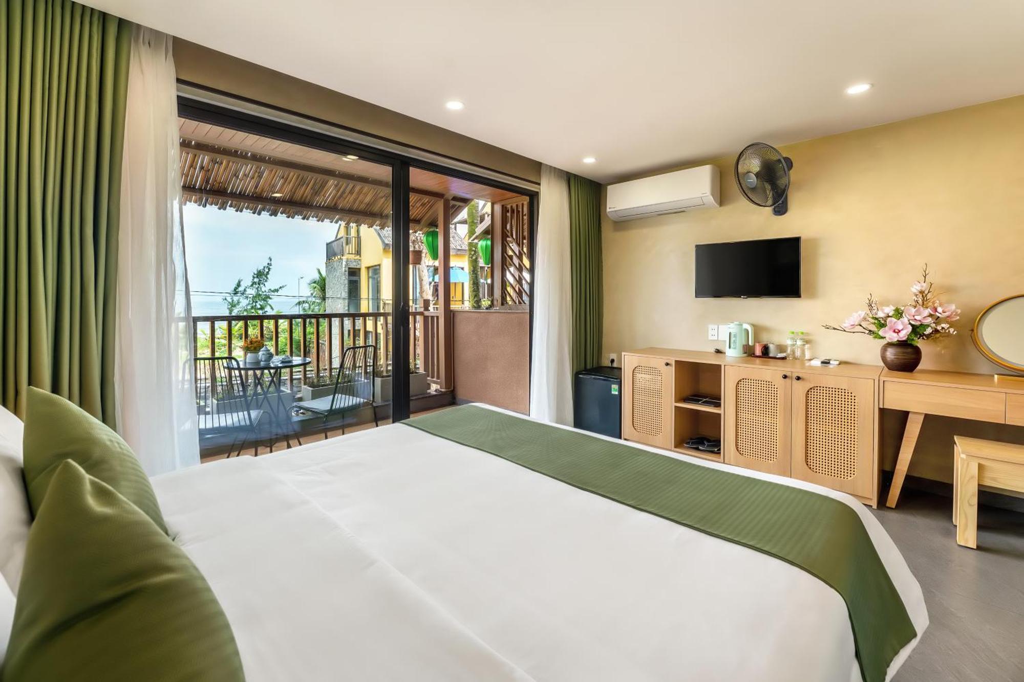 The Linh Seaside Villa Хойан Экстерьер фото