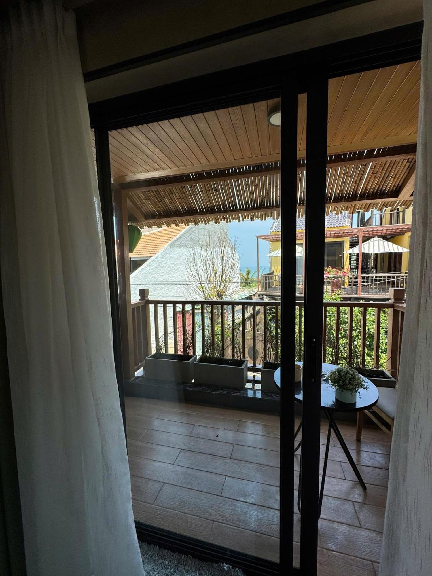 The Linh Seaside Villa Хойан Экстерьер фото