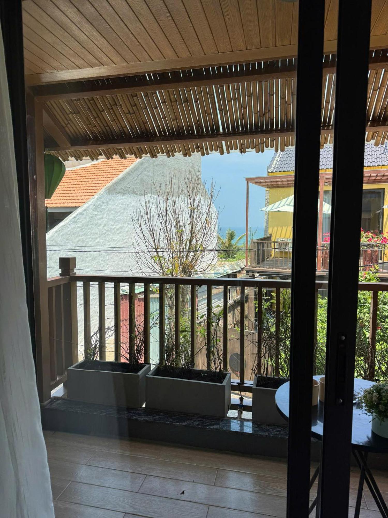 The Linh Seaside Villa Хойан Экстерьер фото